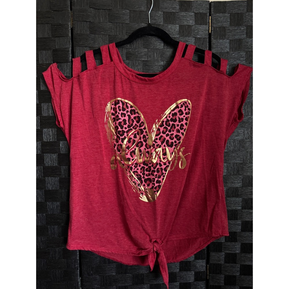 Amana Graphic Tee Womens PL Red Leopard Heart Cold Shoulder Tie Front Top